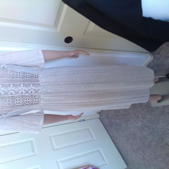 Rue 21 Lace Insert Cover Up Cream Size Medium - Picture 5 of 12